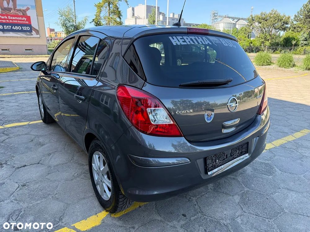 Opel Corsa 1.4 Cosmo - 3