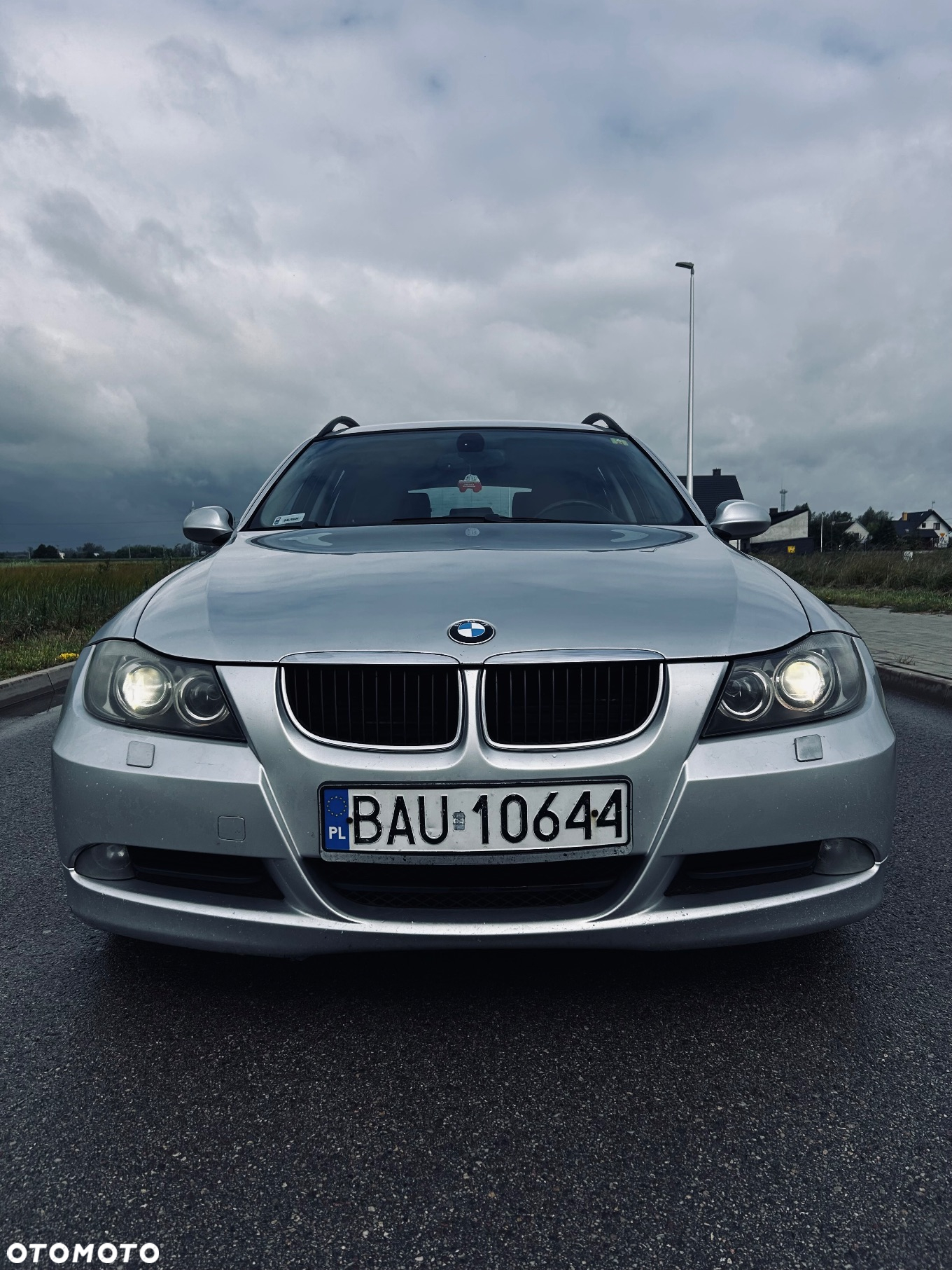 BMW Seria 3 318d DPF Touring - 2