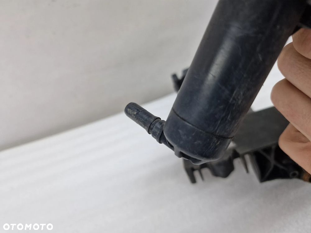 AUDI A4 B8 LIFT 11- LEWY ŚLIZG POD LAMPE /  MOCOWANIE LAMPY , NR 8K0805607B , NR AUKCJI SL56 - 13