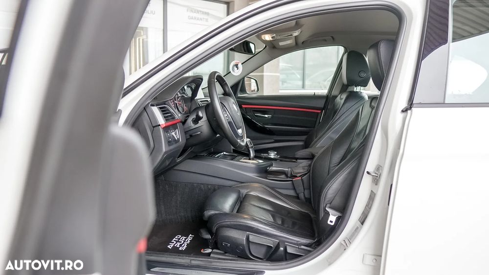 BMW Seria 3 320i Aut. M Sport - 21