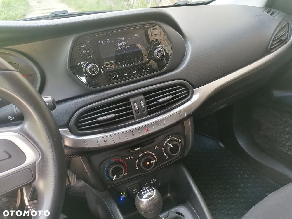 Fiat Tipo 1.4 16V Easy - 12