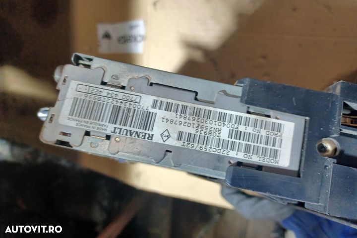 Radio cd 7700434422 Renault Megane 1 (facelift)  [din 1999 pana  2003] Classic Sedan 1.9 dCi MT (10 - 1