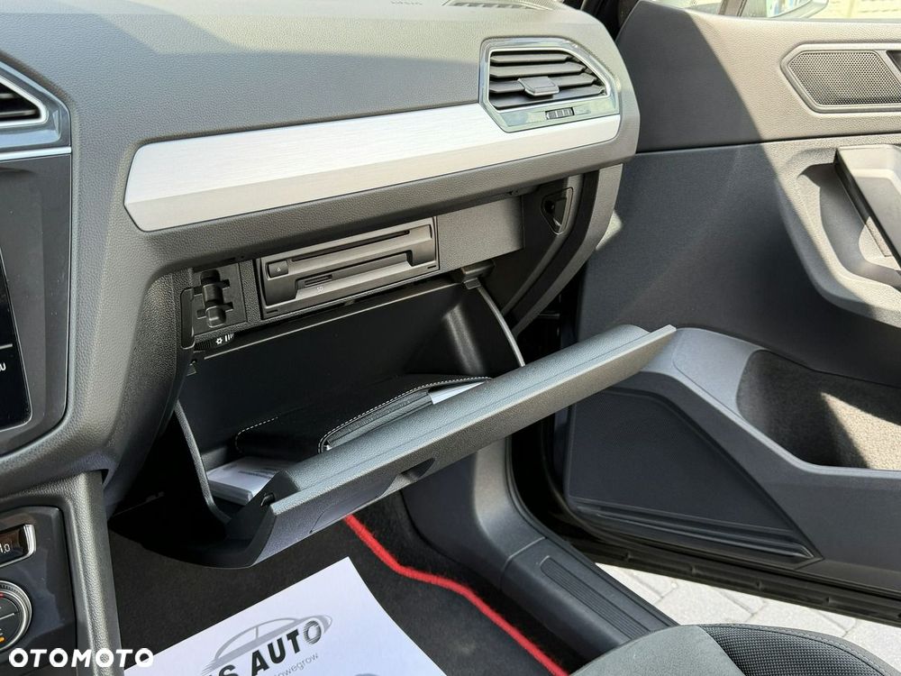 Volkswagen Tiguan 1.5 TSI EVO Comfortline - 16