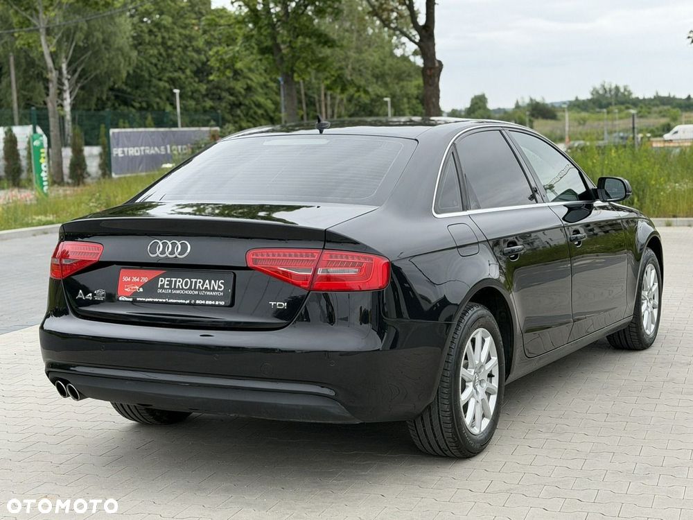 Audi A4 Limousine - 14
