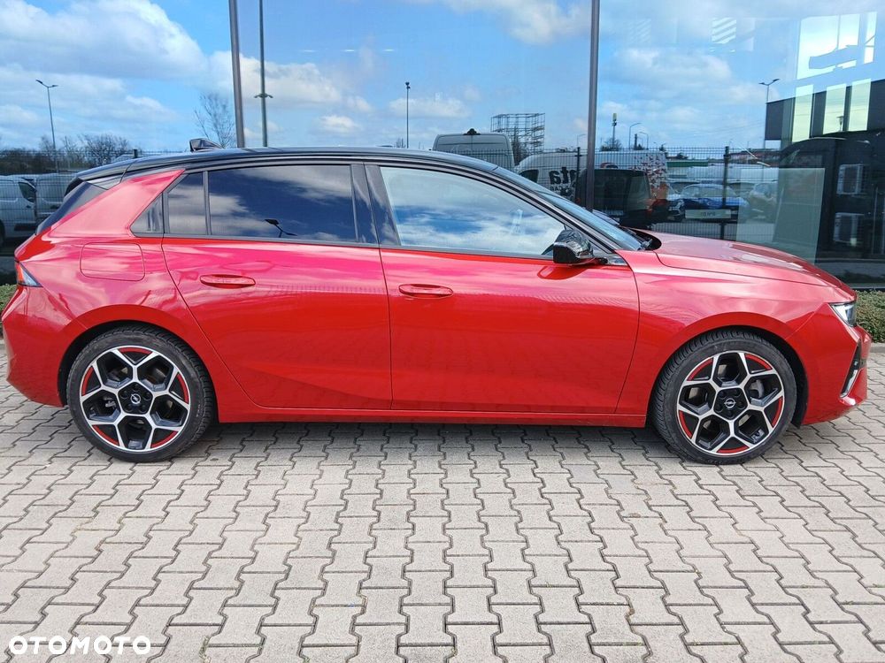 Opel Astra 1.6 T Plug-in Hybrid GS - 4