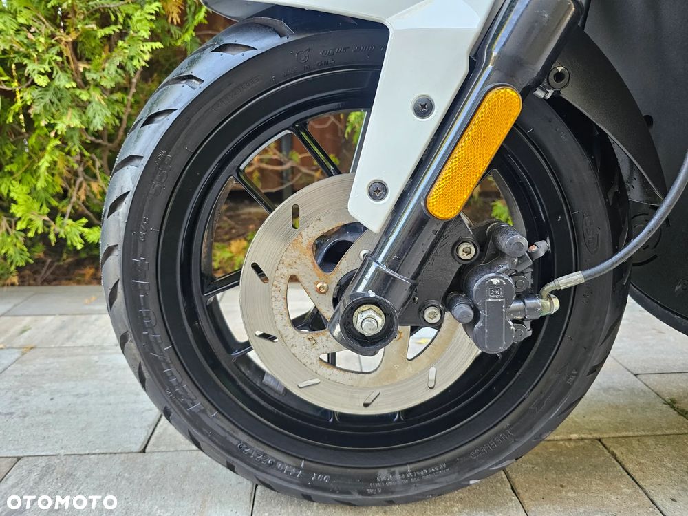 Derbi Variant - 17