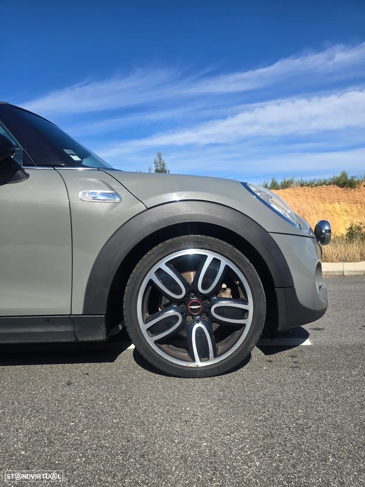 MINI 3 Portas Cooper SD Aut. - 6