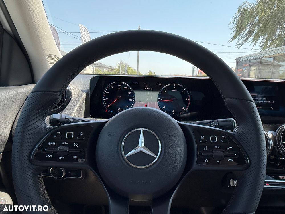 Mercedes-Benz GLB 200 d 8G-DCT Progressive Advanced - 17
