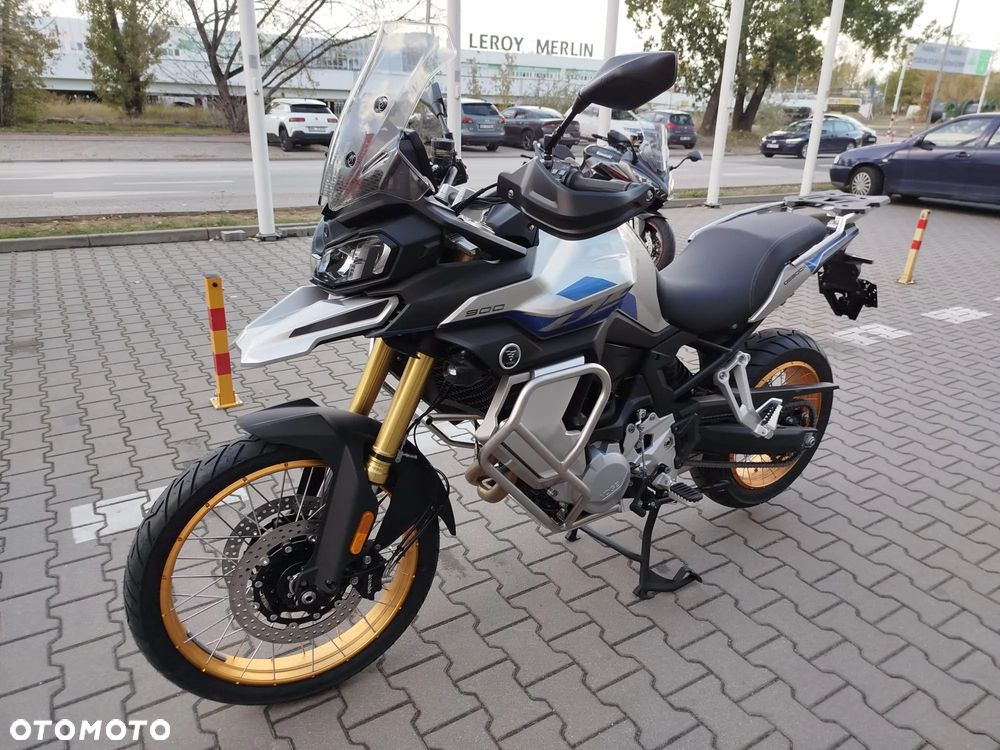 VOGE 900DSX - 11