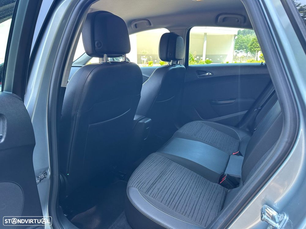 Opel Astra 1.4 Cosmo - 14