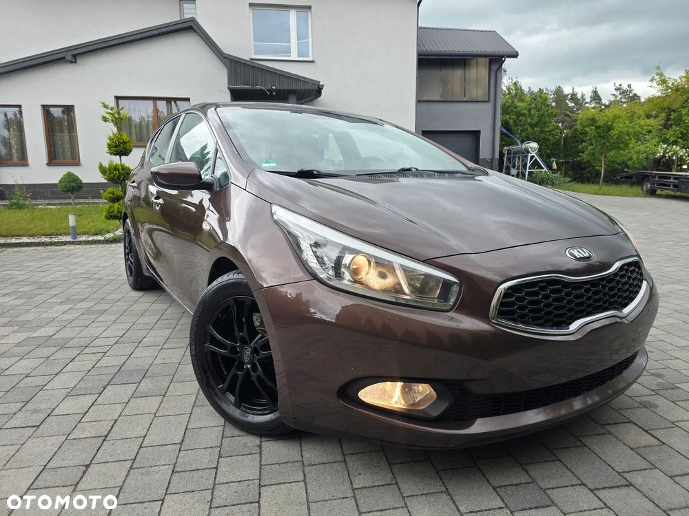 Kia Ceed 1.6 GDI Dream-Team Edition - 7