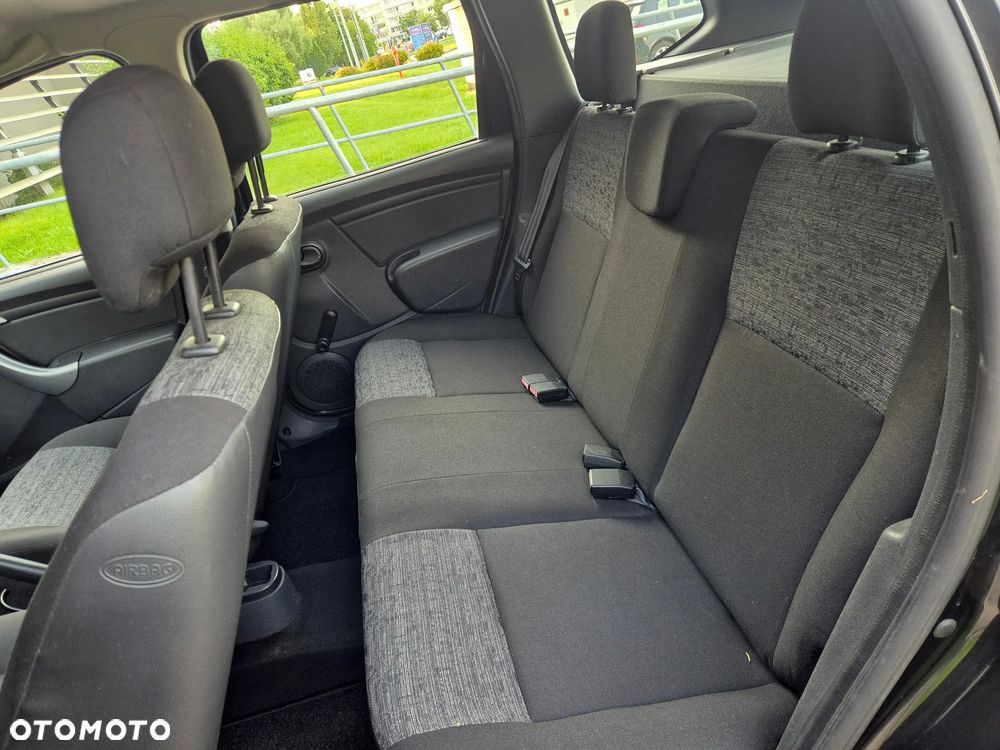 Dacia Duster 1.6 16V 4x2 Laureate - 18