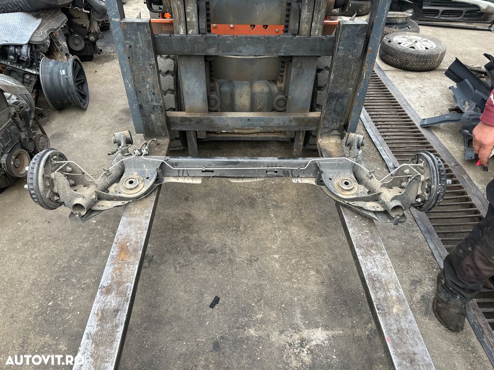 Punte spate dacia logan 3 sandero 3 frâna de mână electrică