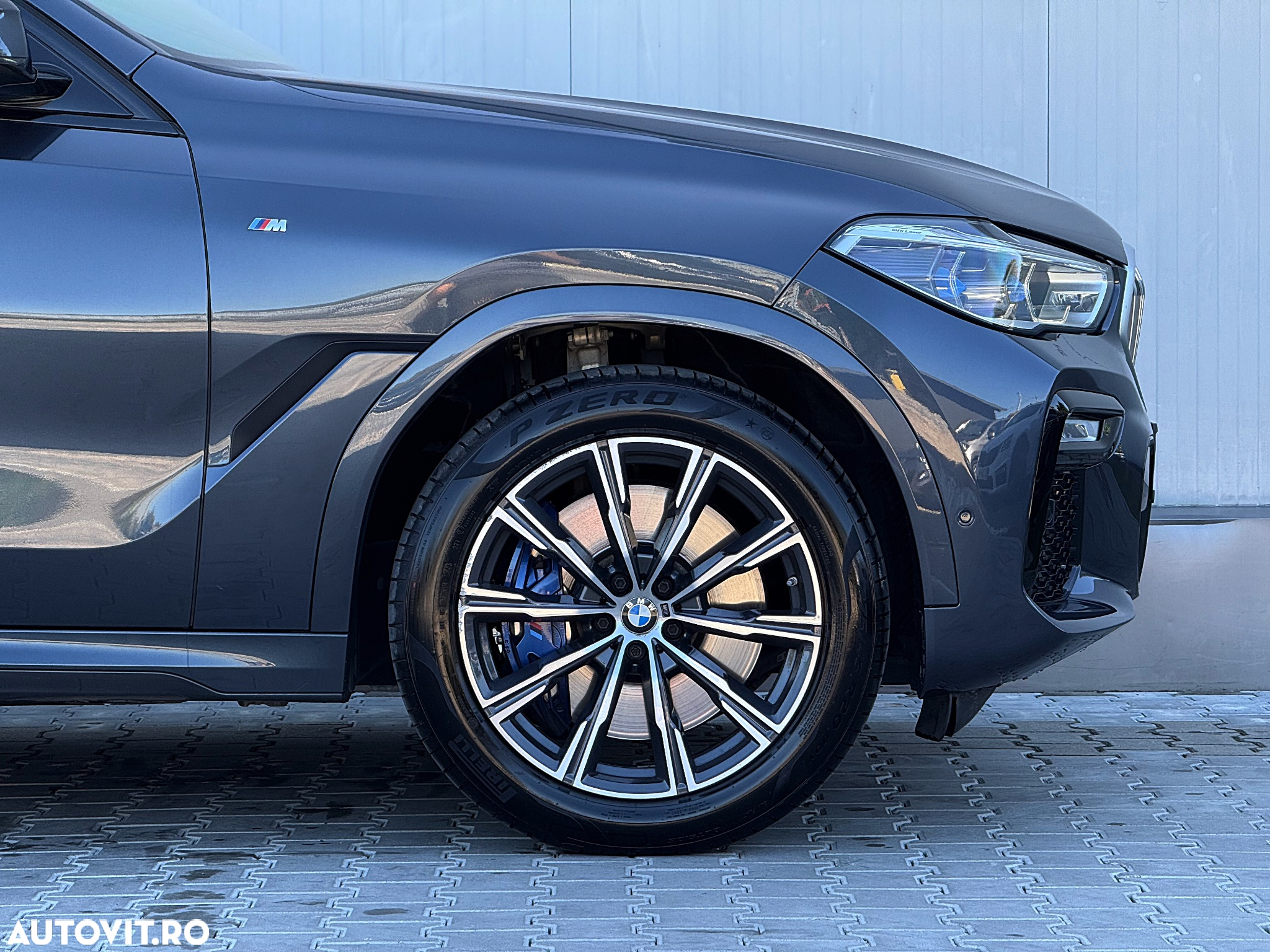 BMW X6 xDrive40i - 13