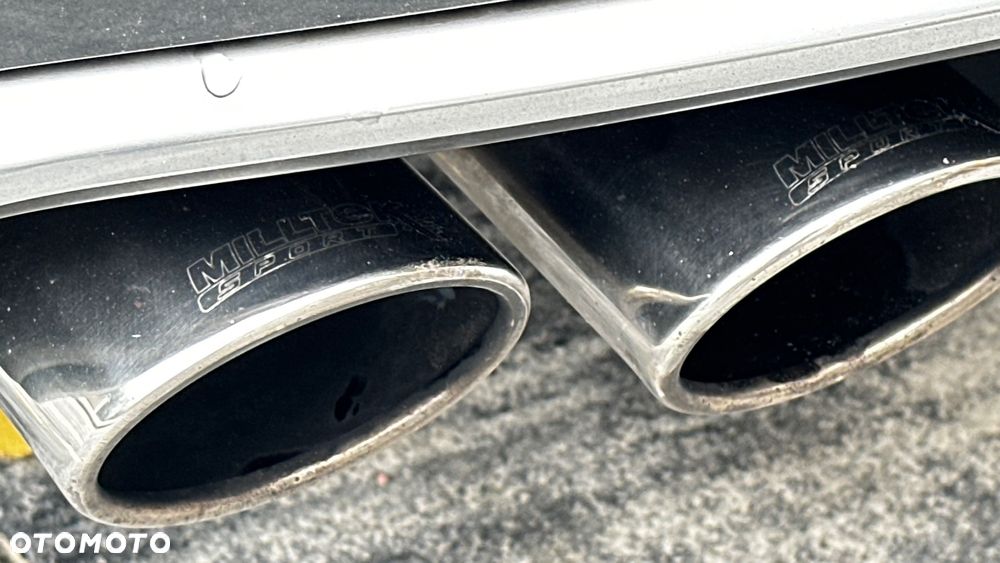 Audi TT S Coupé - 17