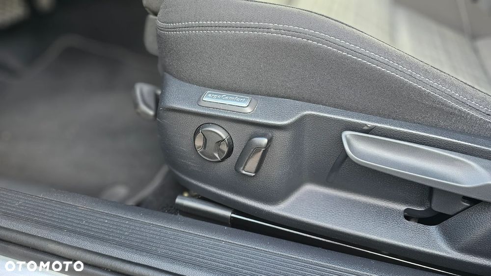 Volkswagen Passat 1.5 TSI EVO Business DSG - 12