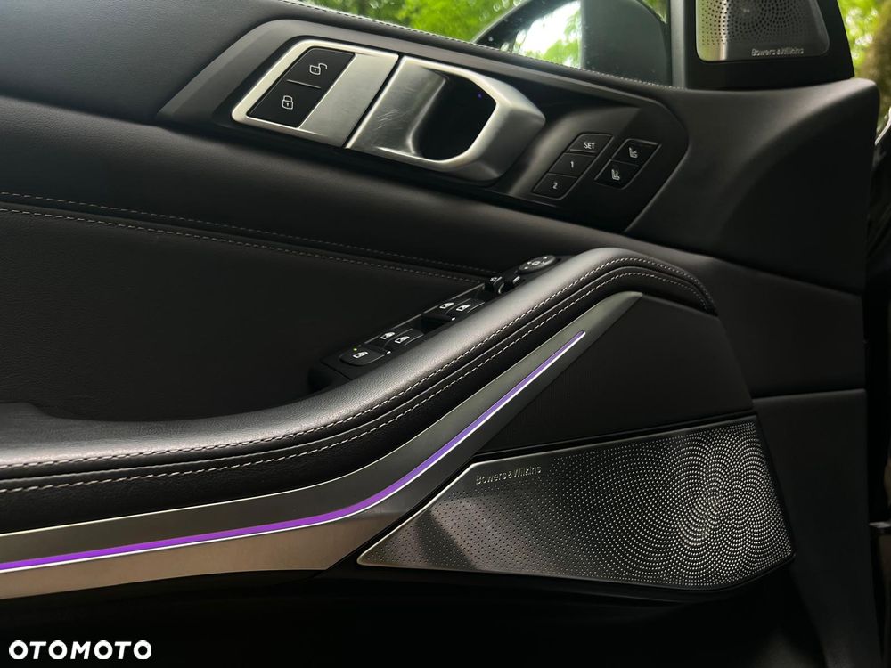 BMW X5 xDrive45e - 12