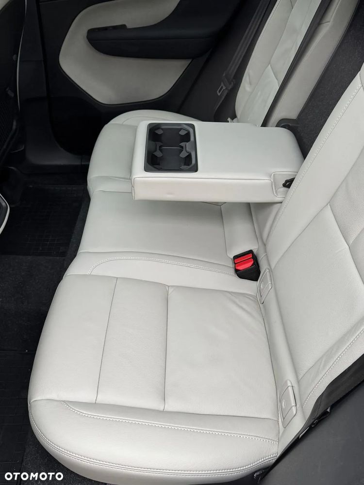 Volvo XC 40 T5 AWD Geartronic Momentum - 15