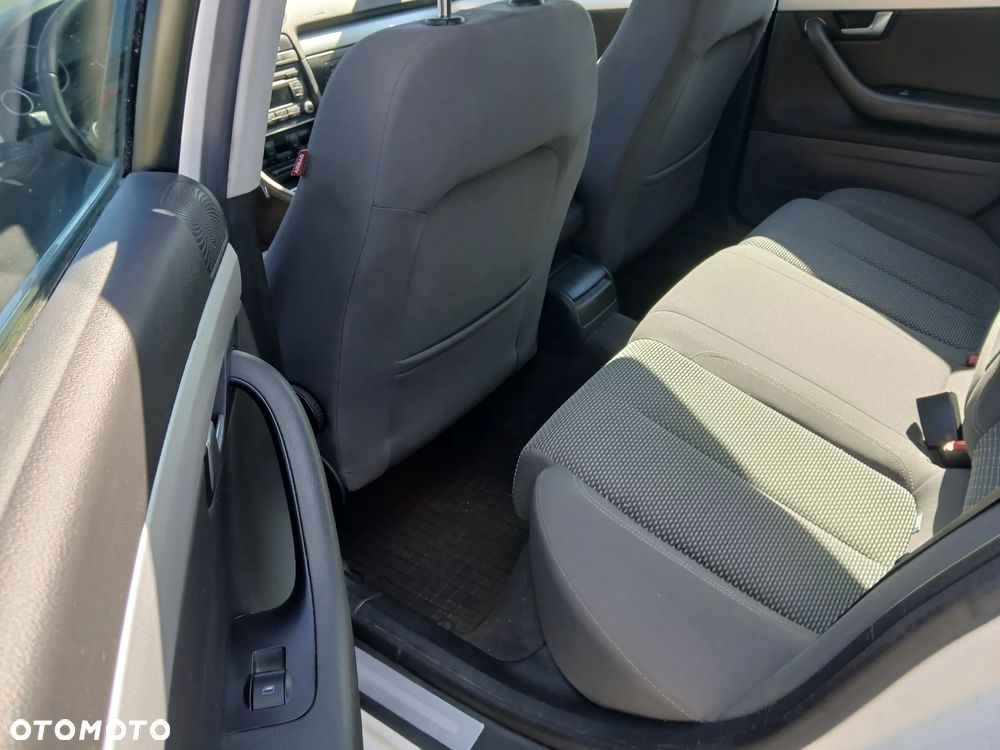 Seat Exeo 2.0 TDI DPF Style - 10