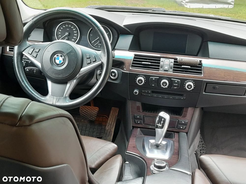 BMW Seria 5 - 10