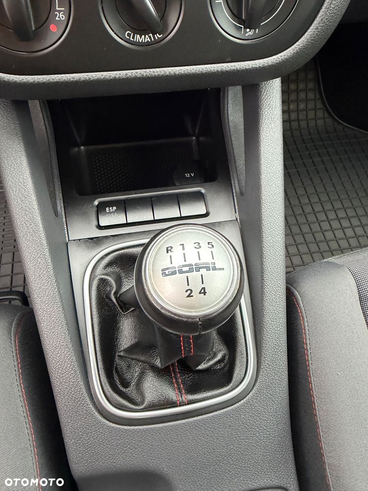 Volkswagen Golf - 34