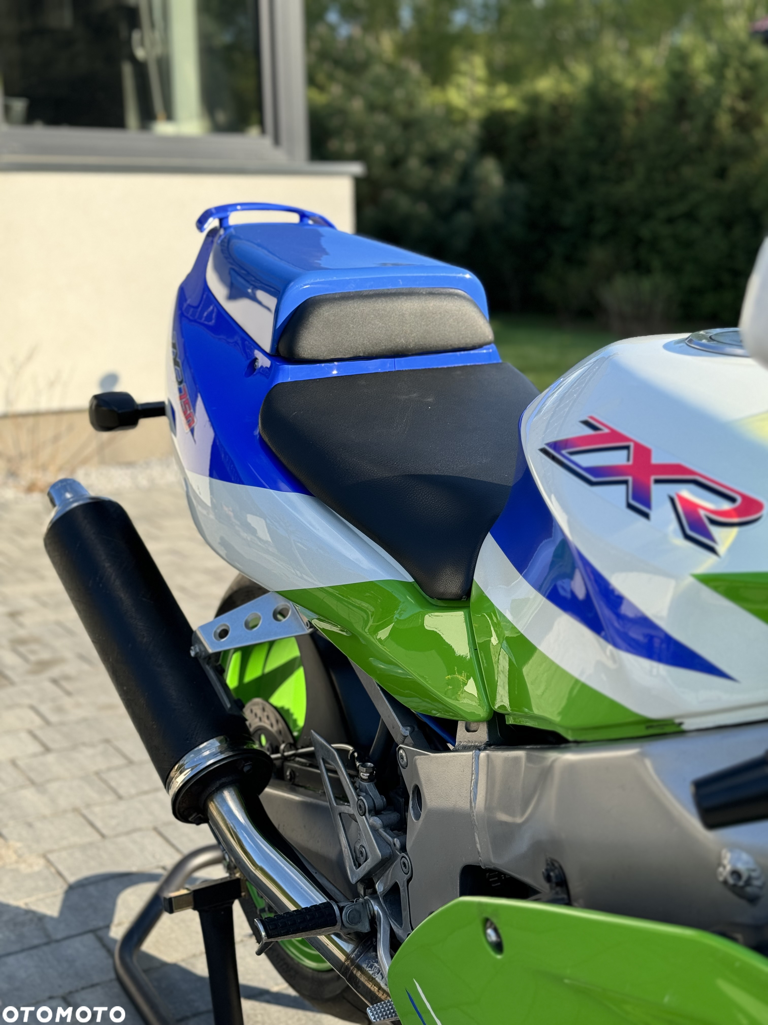 Kawasaki ZXR - 16