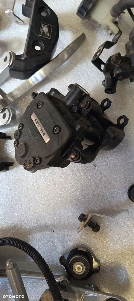 HONDA CBR1000RR  CBR 1000RR SC57 SC59 SET AMORTYZATOR SKRĘTU  POMPA ABS - 12