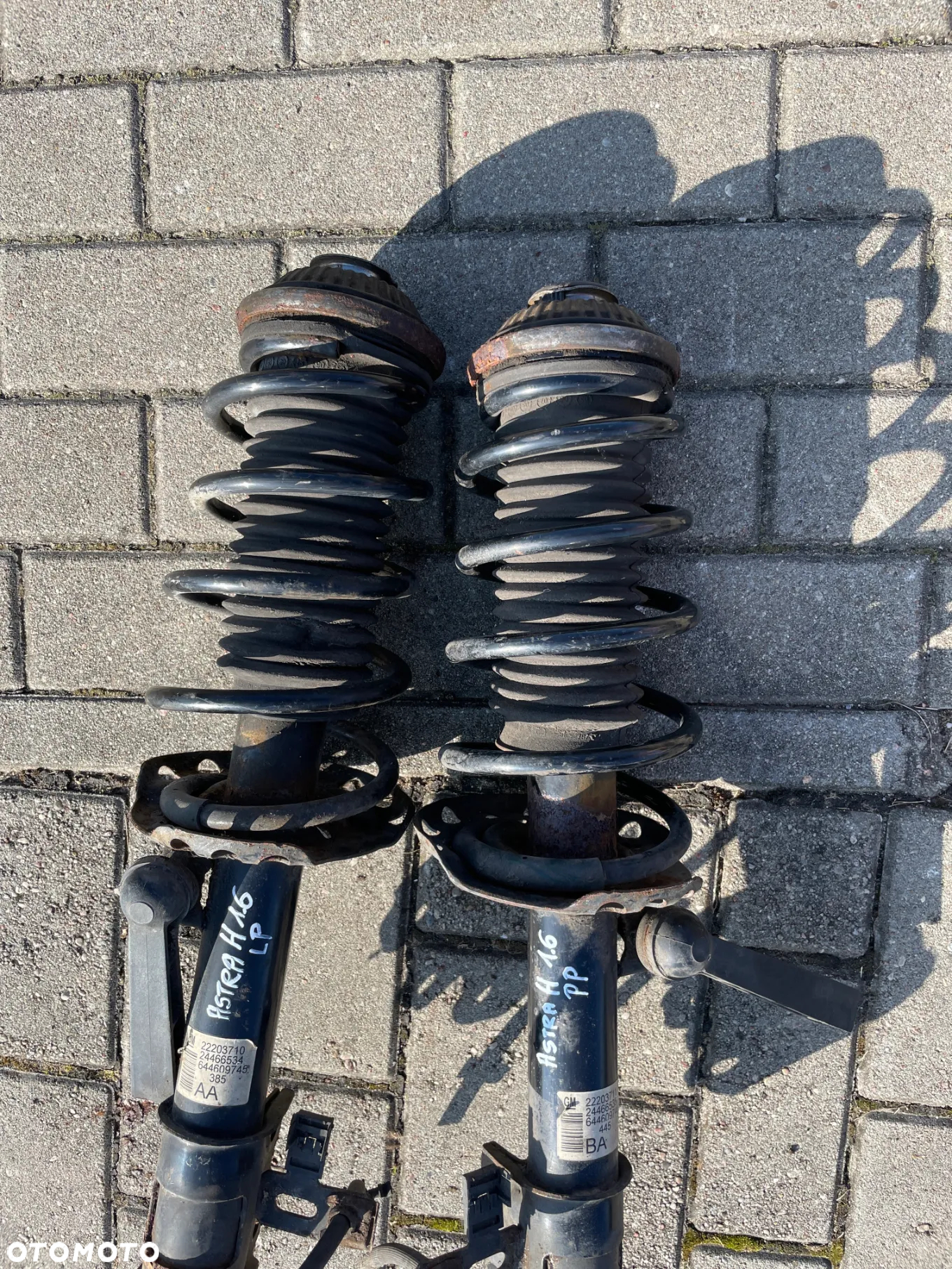 AMORTYZATOR SPRĘŻYNA przód Opel Astra H Zafira B 1,4 1,6 04-10 - 3