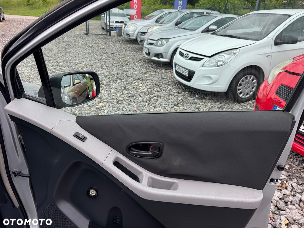 Toyota Yaris 1.0 Luna - 18