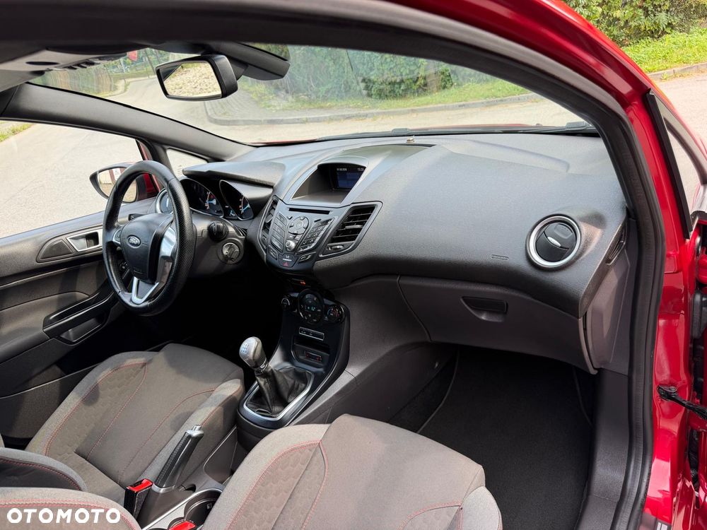 Ford Fiesta 1.0 EcoBoost S&S ST-LINE - 19