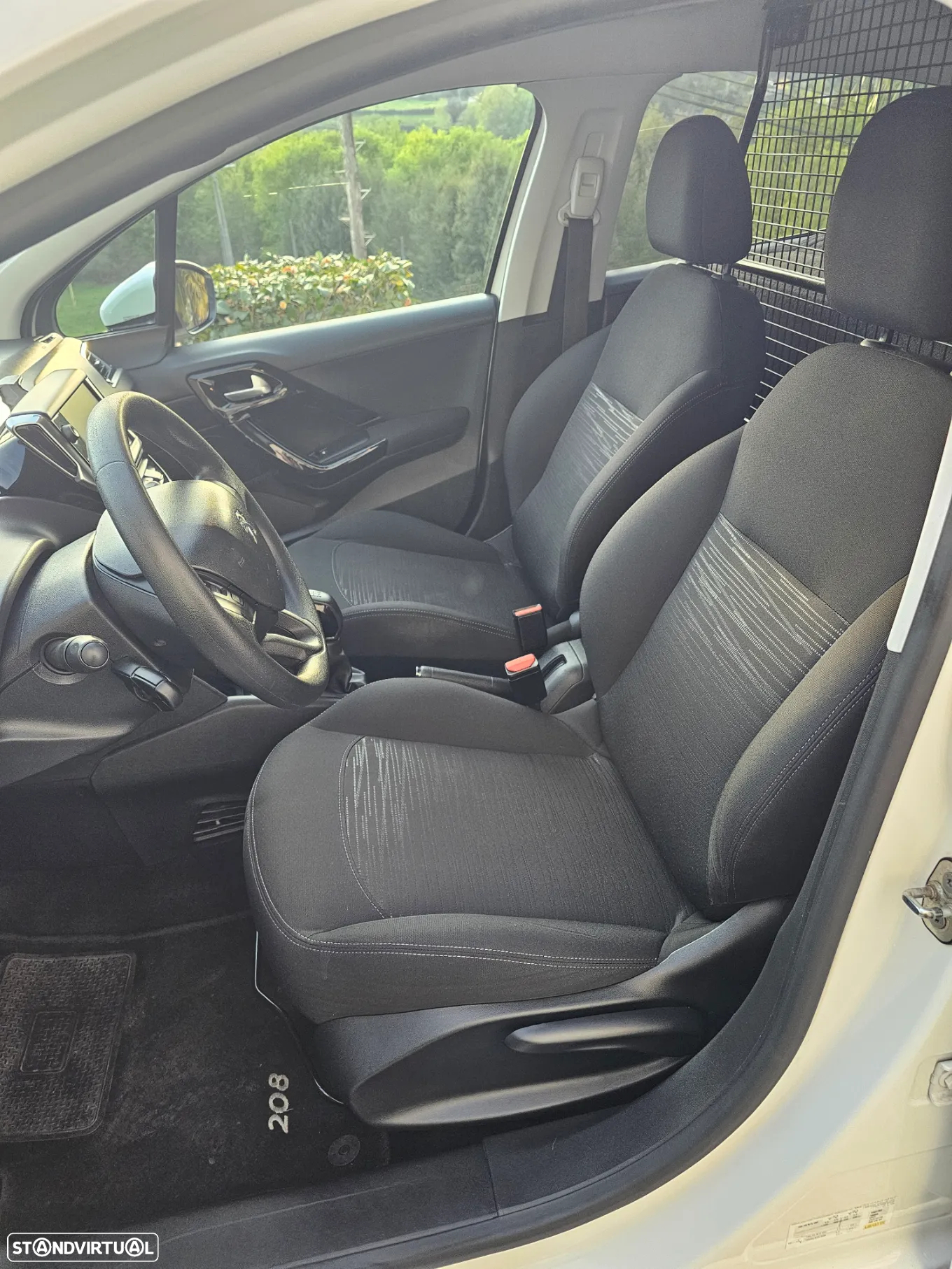 Peugeot 208 1.5 BlueHDi Active Business Pack - 13