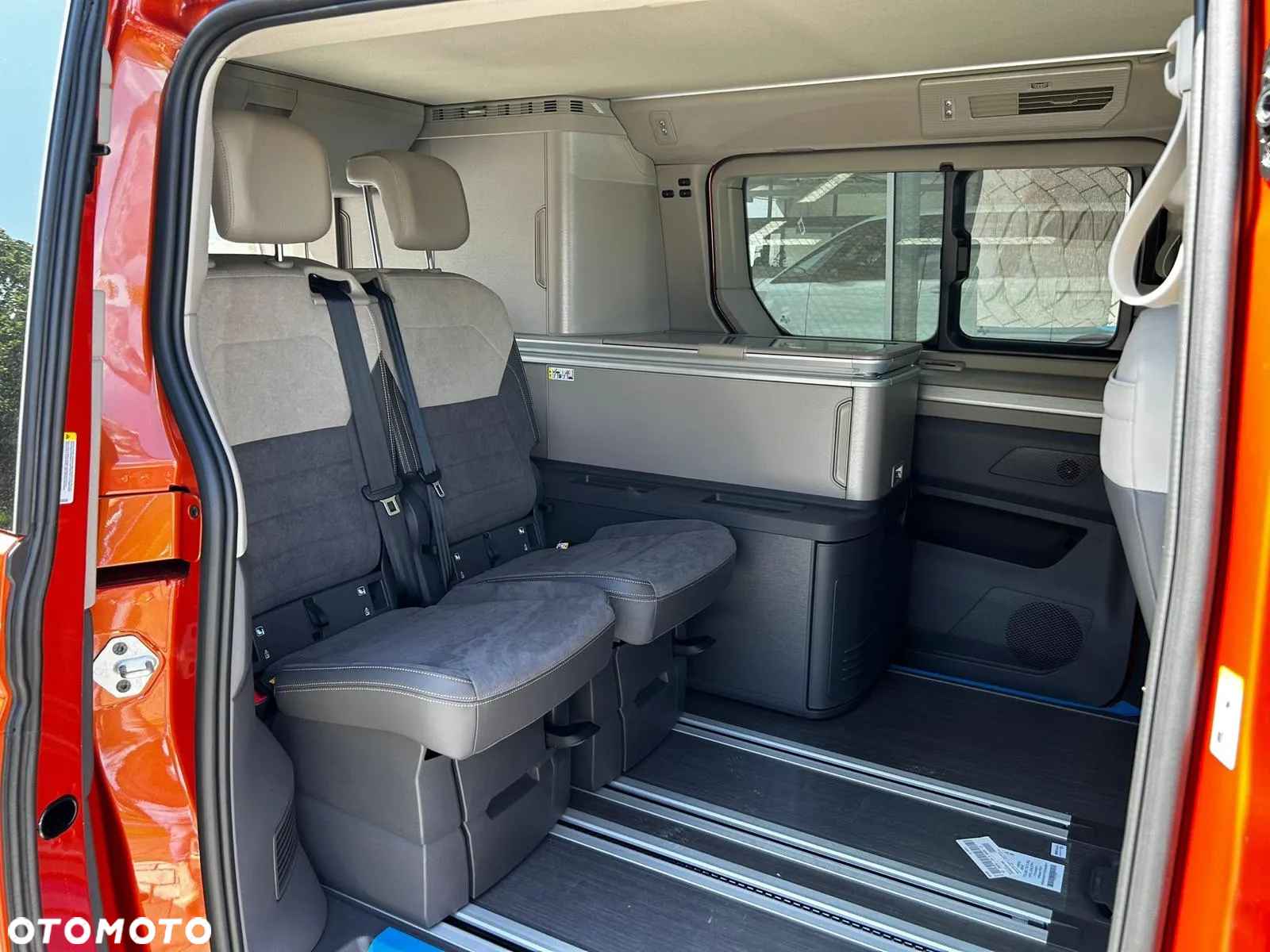 Volkswagen California - 14