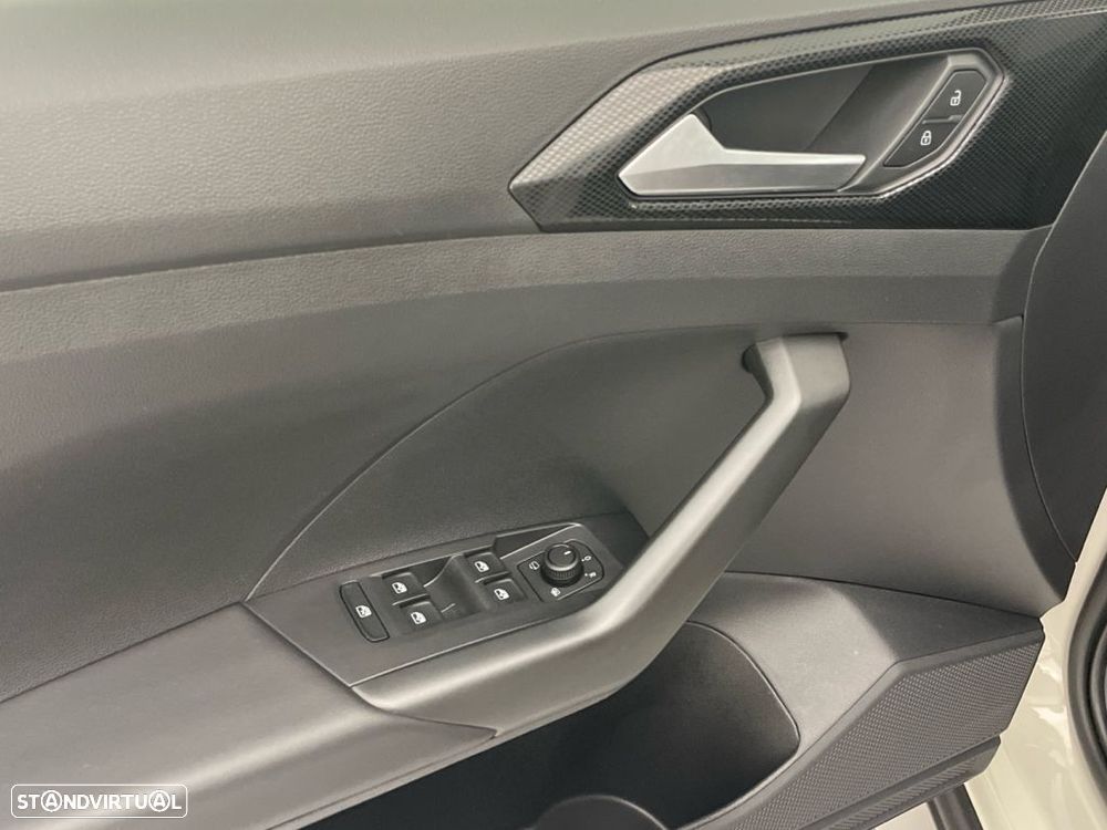 VW T-Cross - 14