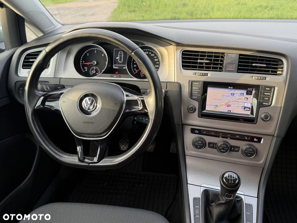 Volkswagen Golf 1.6 TDI BlueMotion Technology Comfortline - 5
