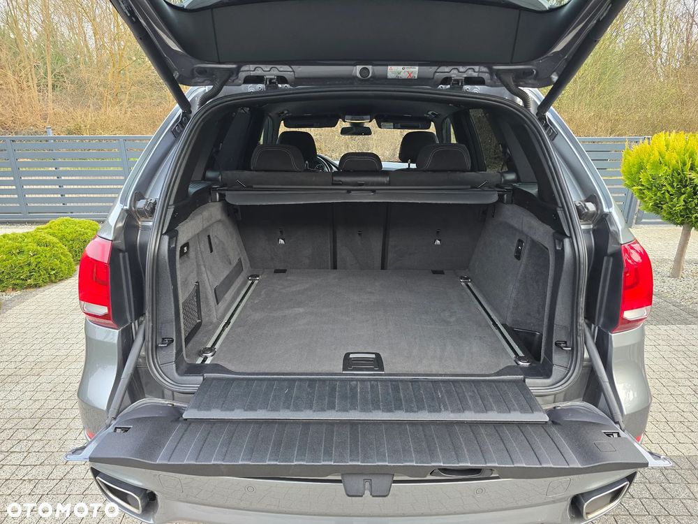 BMW X5 xDrive40d - 14
