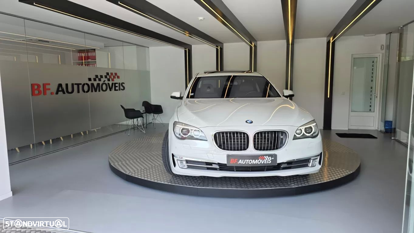 BMW 730 Ld Edition Exclusive - 10