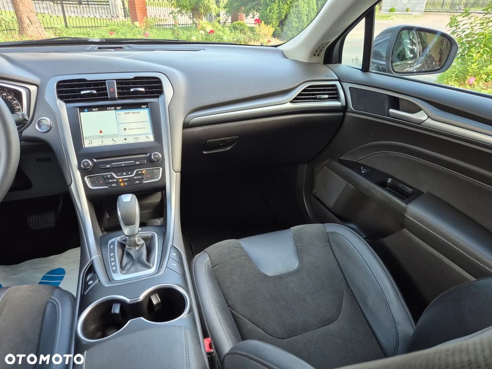 Ford Mondeo 2.0 TDCi Titanium PowerShift - 25