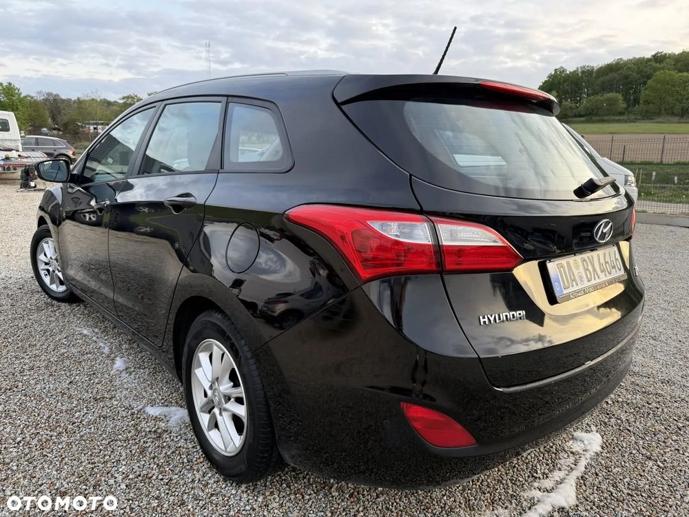 Hyundai i30 Kombi 1.6 GDi DCT Style - 7