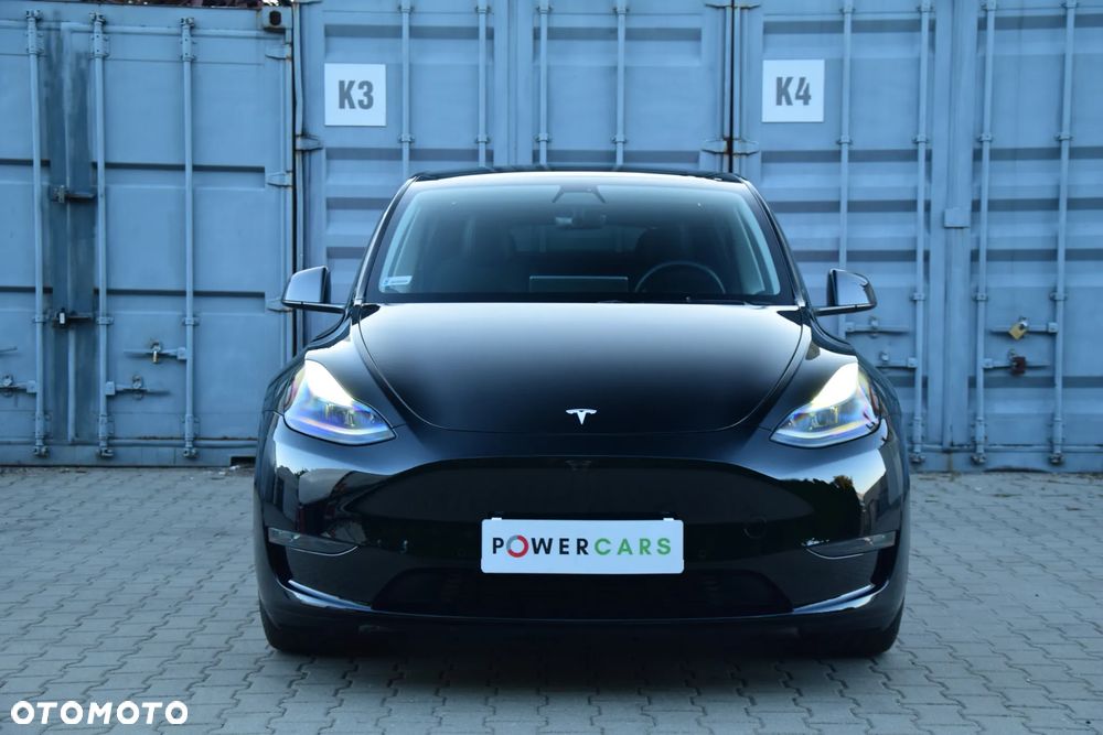 Tesla Model Y - 22