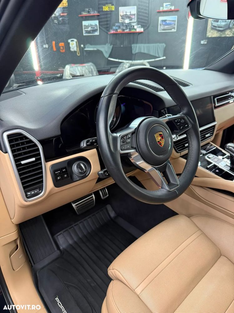 Porsche Cayenne S - 13