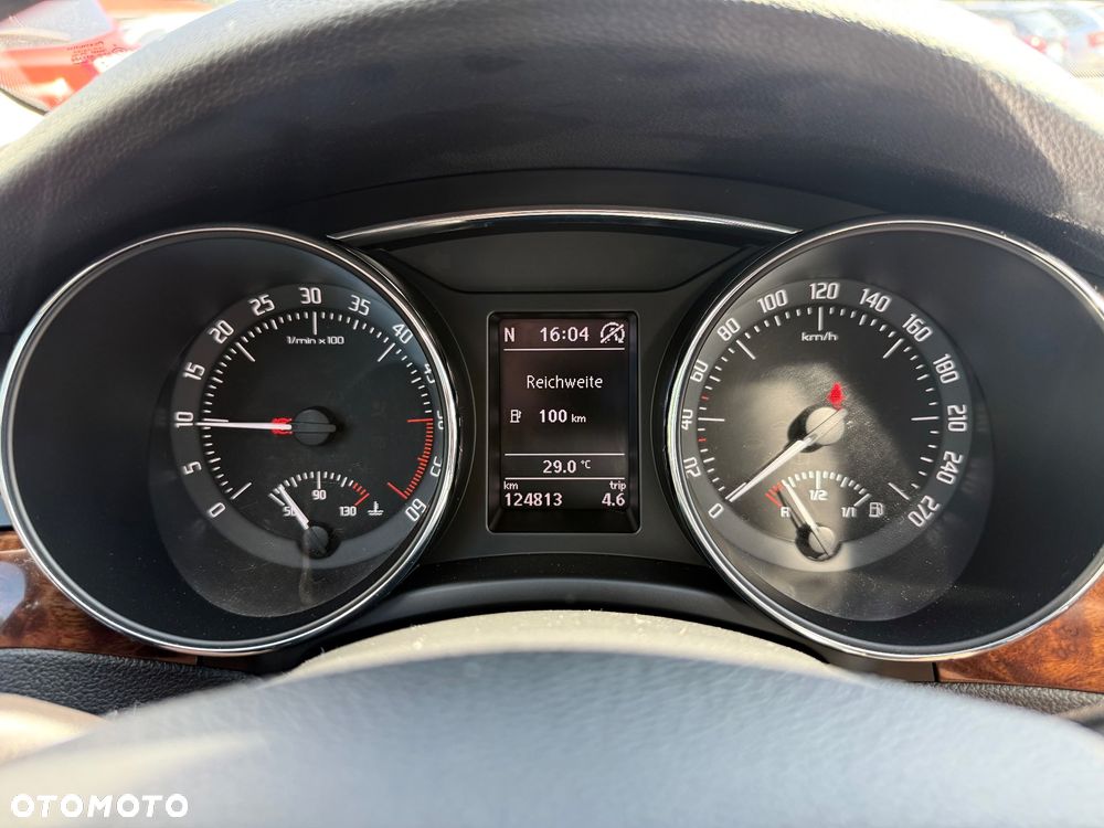 Skoda Superb 2.0 TDI Business - 23