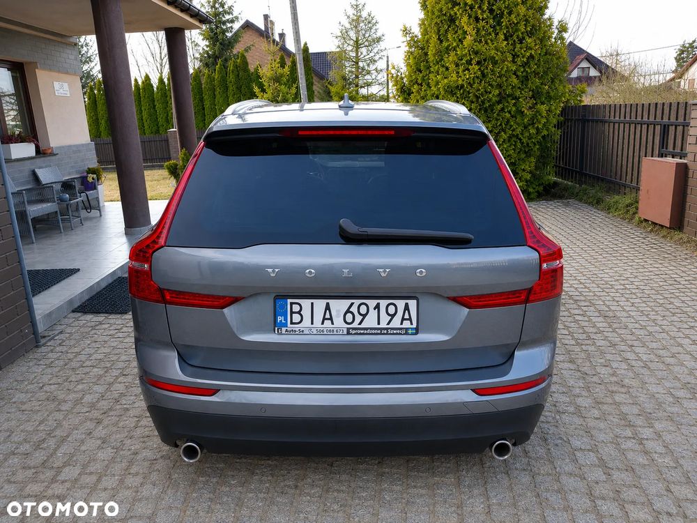 Volvo XC 60 D4 Momentum Pro - 5