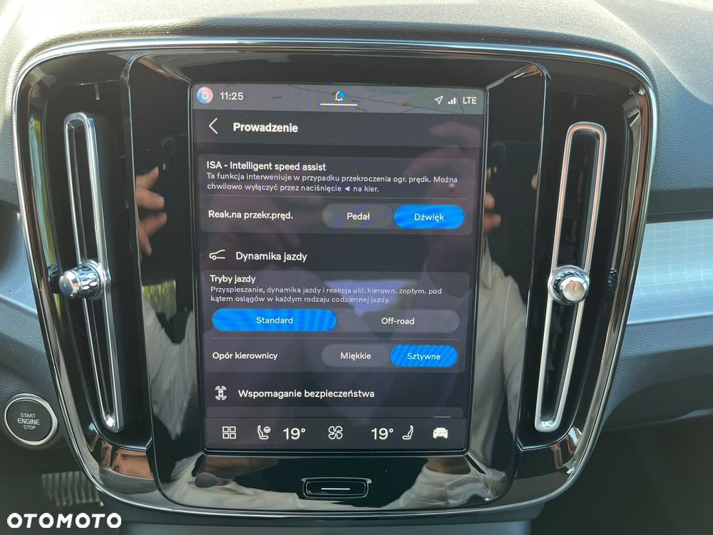 Volvo XC 40 - 28