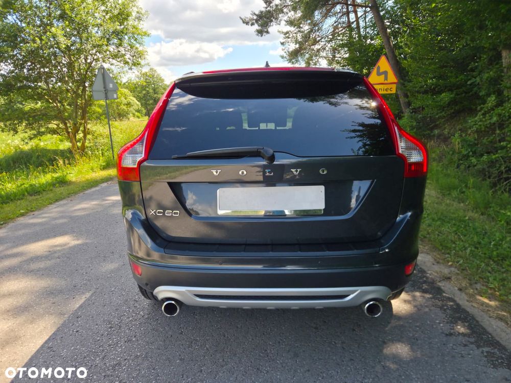 Volvo XC 60 D3 R-Design - 6