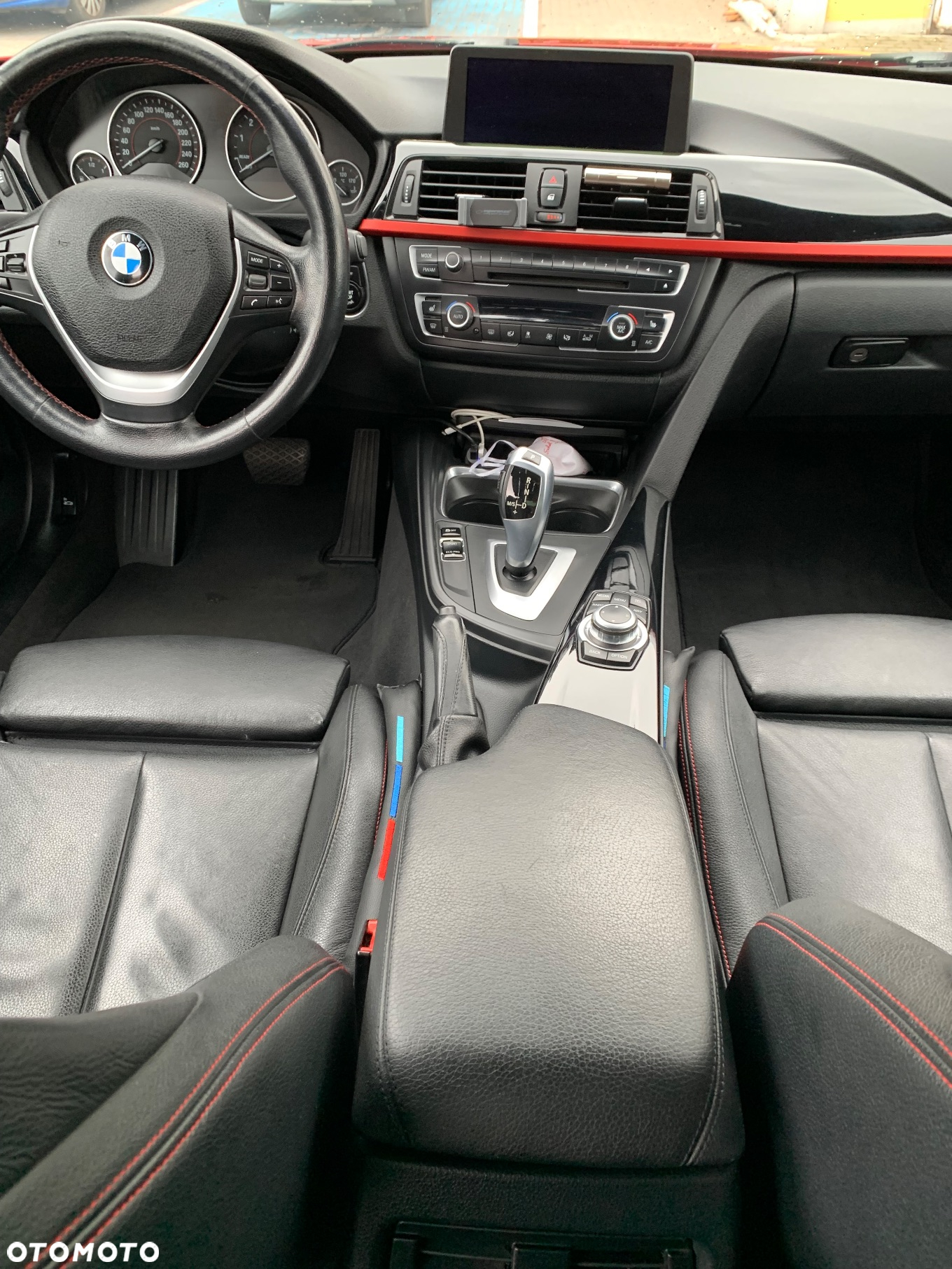 BMW Seria 3 328i - 12