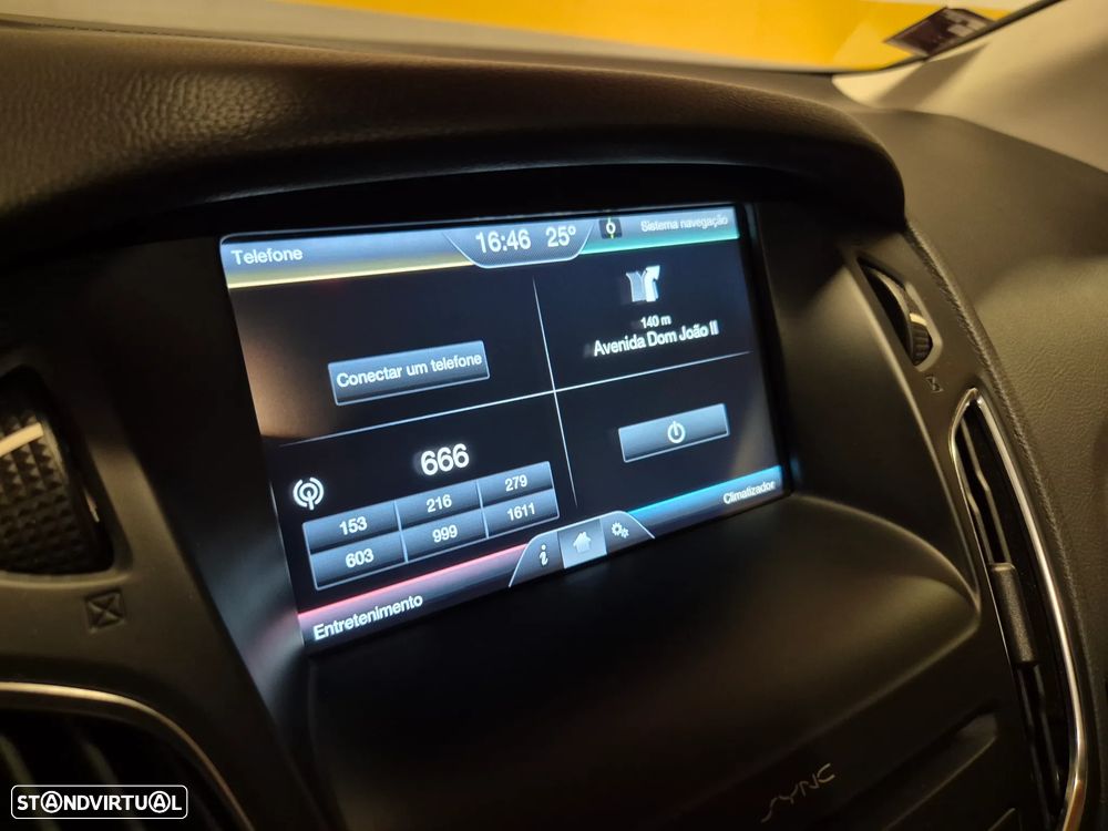 Ford Focus 1.5 TDCi Titanium - 26