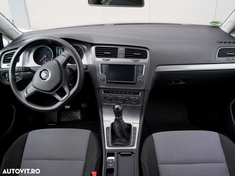 Volkswagen Golf 1.6 TDI BlueMotion Technology Trendline - 6