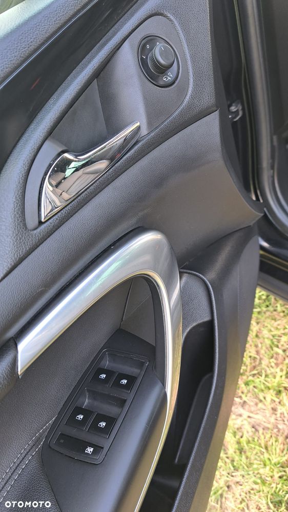 Opel Insignia 2.0 CDTI - 22