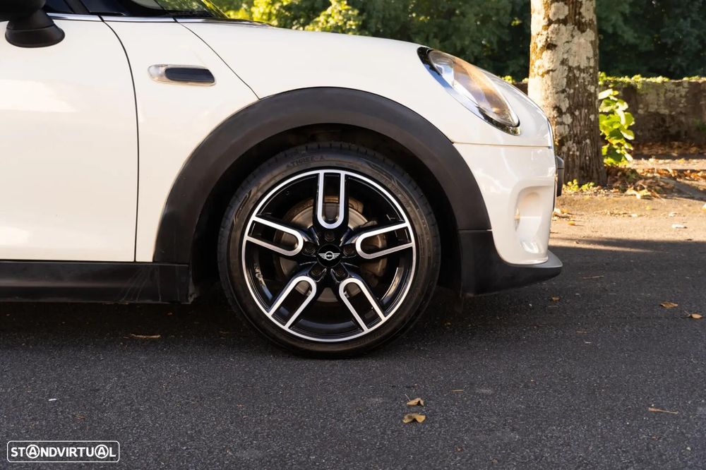 MINI 5 Portas One D - 28