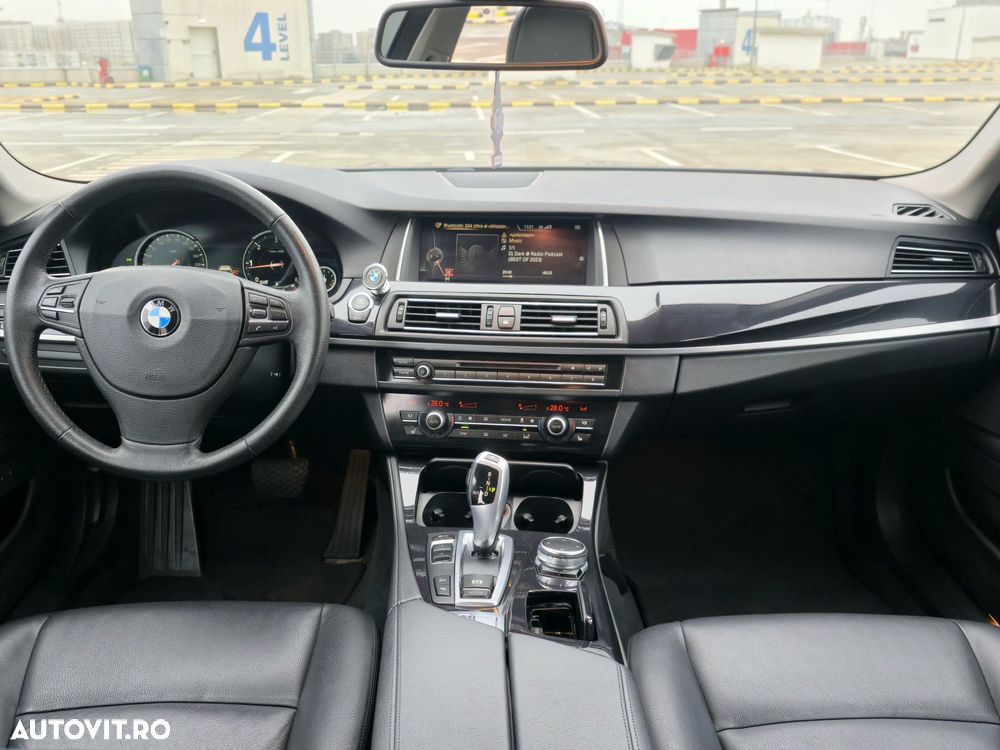 BMW Seria 5 520d xDrive Aut. Luxury Line - 2